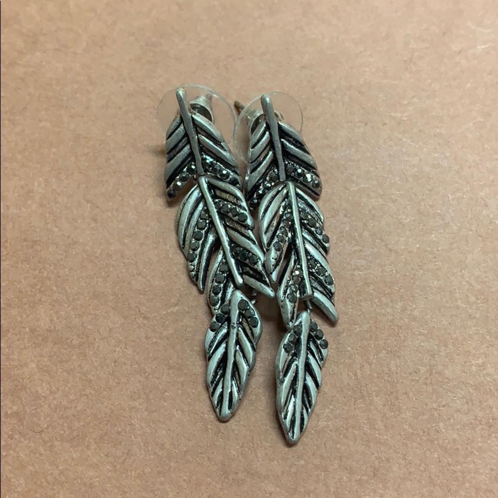 Feather stud earrings